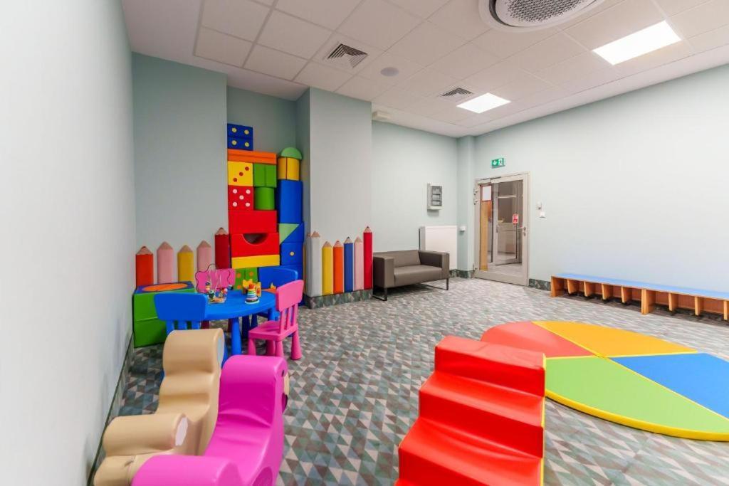 Akces Apartamenty Kasprowicza 20C- Basen, Sauny, Jacuzzi, Silownia W Cenie - Schwimmbad, Saunen, Jacuzzi, Fitnessstudio Im Preis Колобжег Екстериор снимка