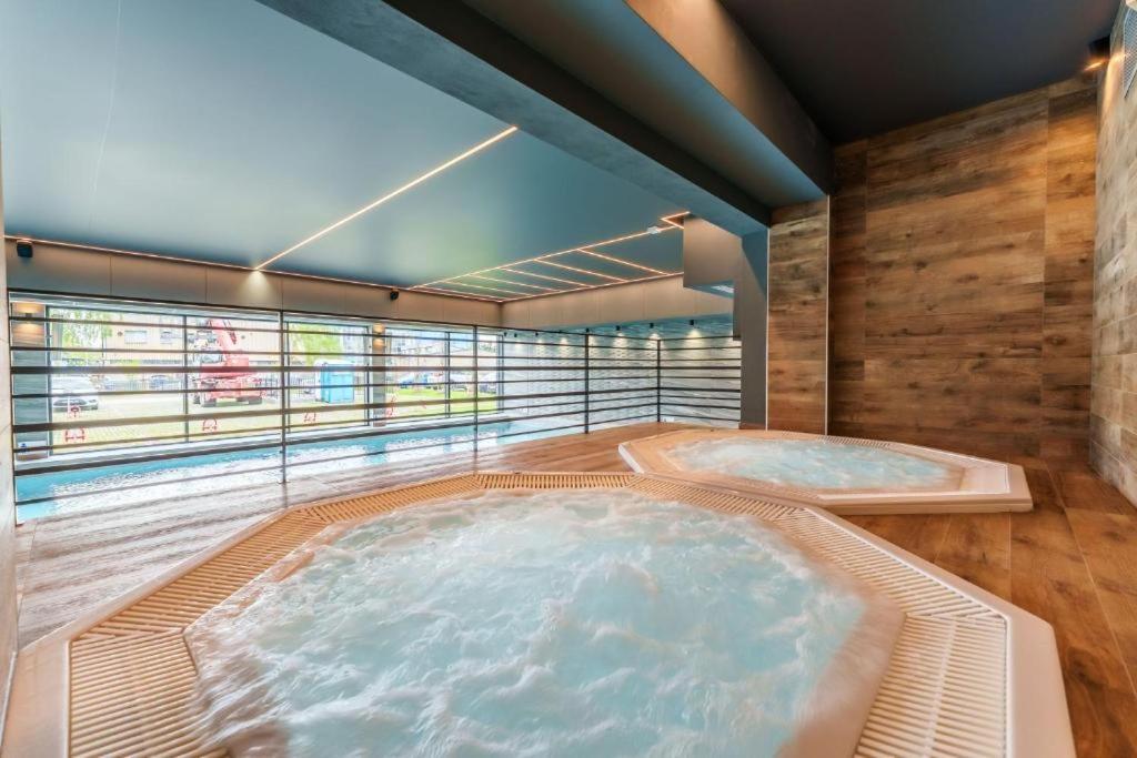 Akces Apartamenty Kasprowicza 20C- Basen, Sauny, Jacuzzi, Silownia W Cenie - Schwimmbad, Saunen, Jacuzzi, Fitnessstudio Im Preis Колобжег Екстериор снимка