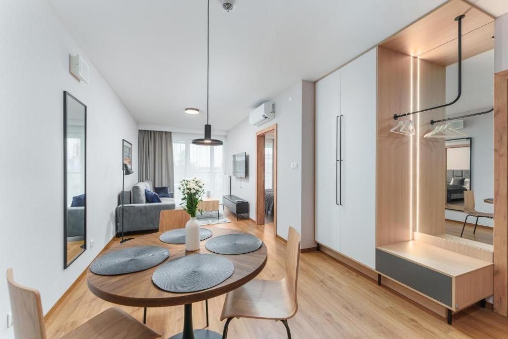 Akces Apartamenty Kasprowicza 20C- Basen, Sauny, Jacuzzi, Silownia W Cenie - Schwimmbad, Saunen, Jacuzzi, Fitnessstudio Im Preis Колобжег Екстериор снимка
